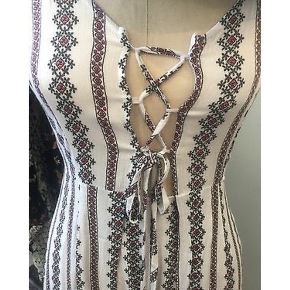 BRAND NEW! SEXY Boho Floral Romper - Picture 7 of 8